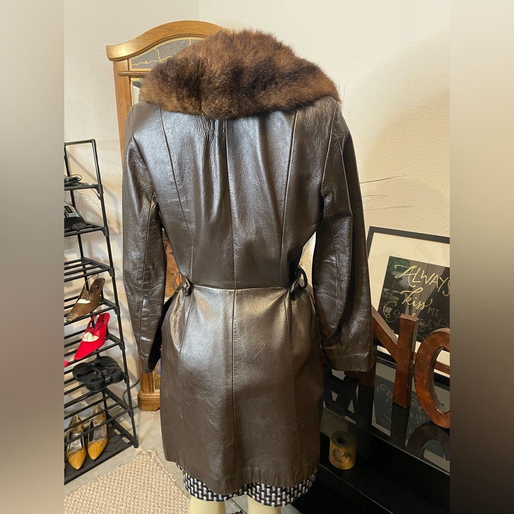 🤎Vintage Leather & Fur Coat GUC - Picture 4 of 8